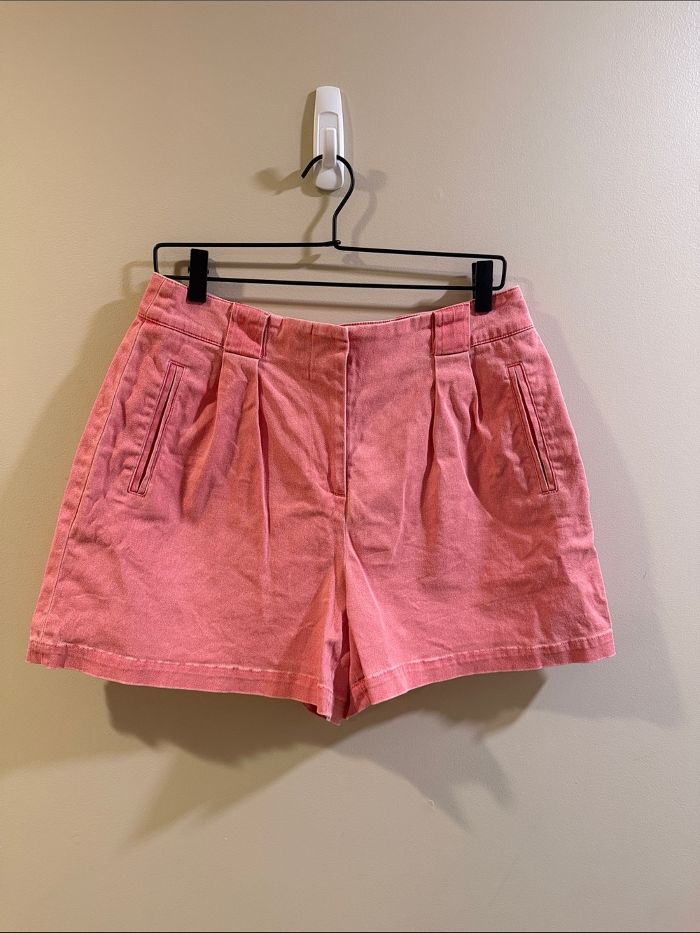 Tuckernuck Pink Pleated Bermuda Shorts